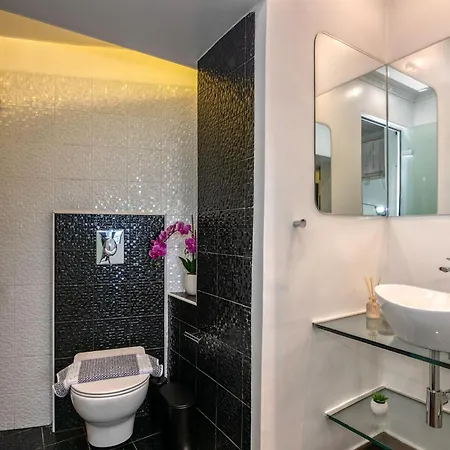 Apartment Dreams On Port *