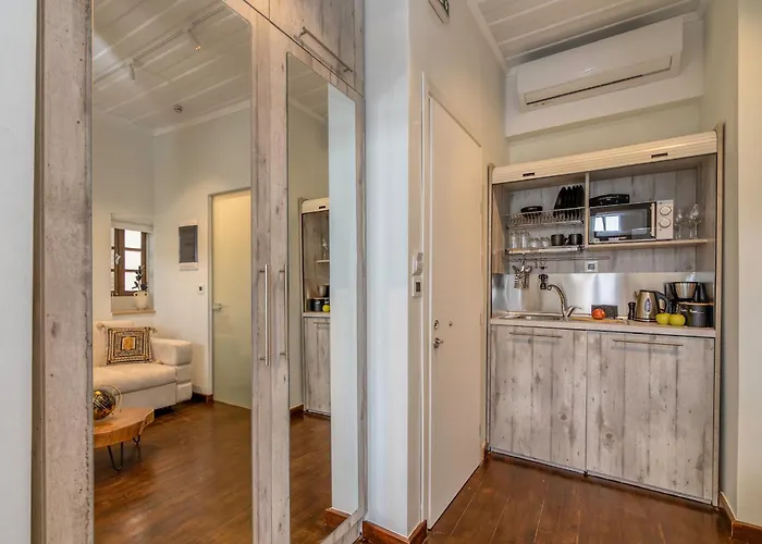 Apartment Dreams On Port *