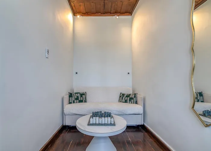 Dreams On Port Apartment