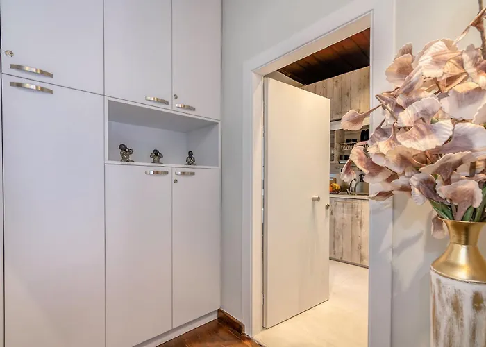 Apartment Dreams On Port *